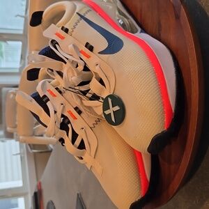 Nike Air Max Crimson 2021